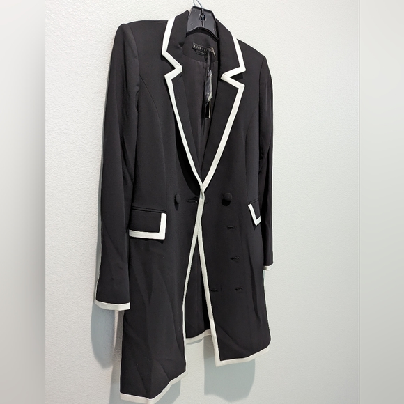 Alice + Olivia Kyrie Piped Tuxedo Dress - Picture 9 of 9